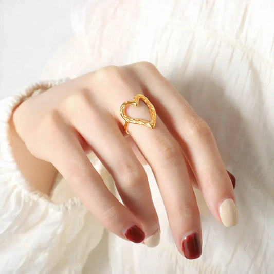 Sculpted Heart Gold Ring