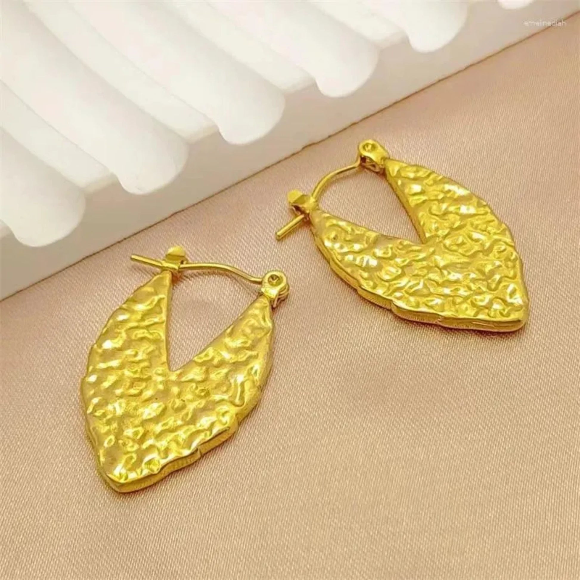 Wave-Patterned Hoop Earrings