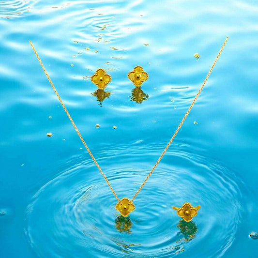 Gold Clover Jewelry Set