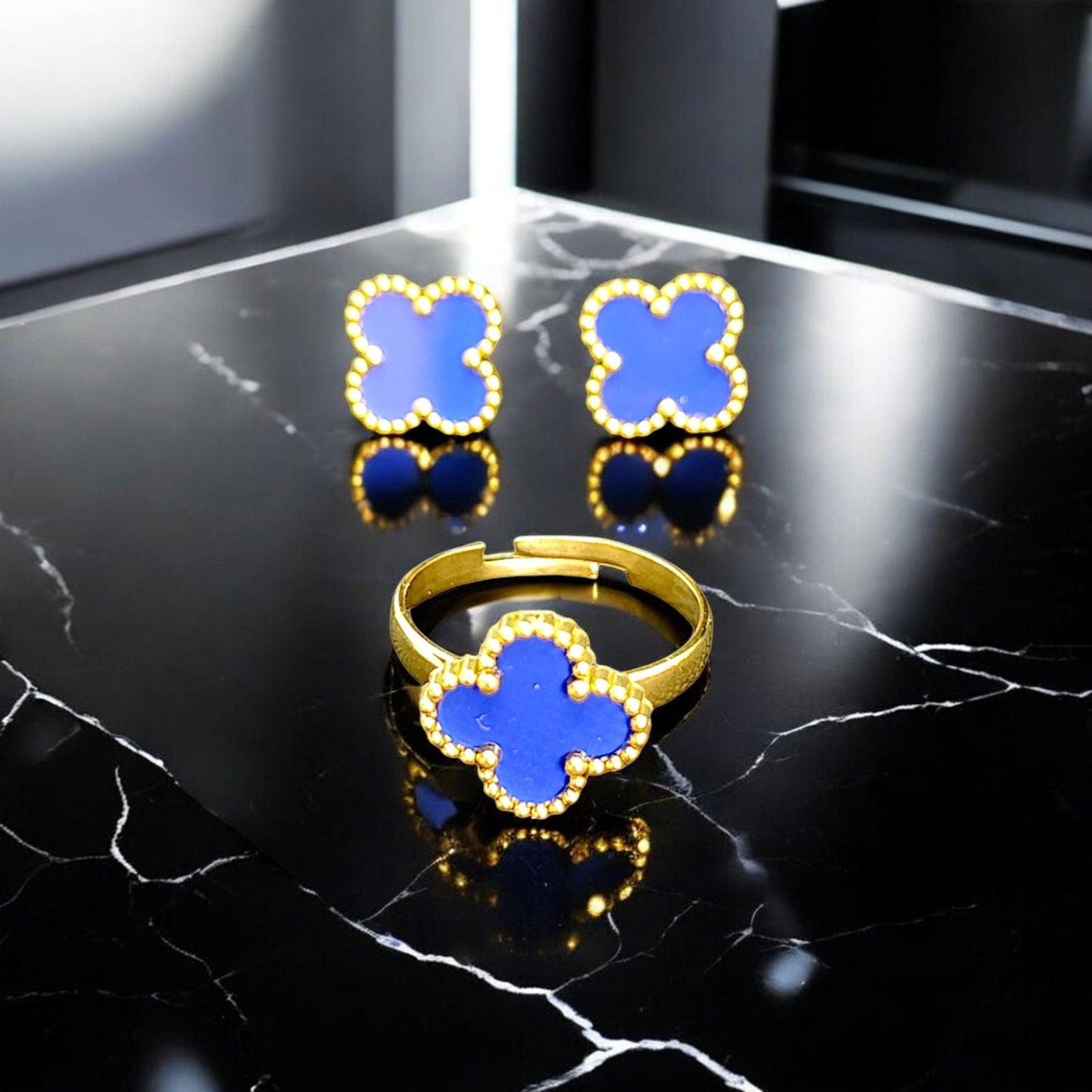 Indigo Clover Jewelry Set