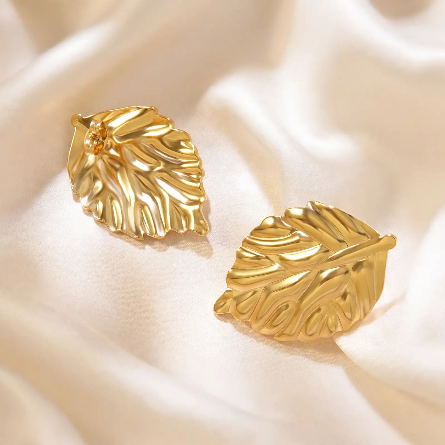 Golden Poise | Leaf Motif Stud Earrings