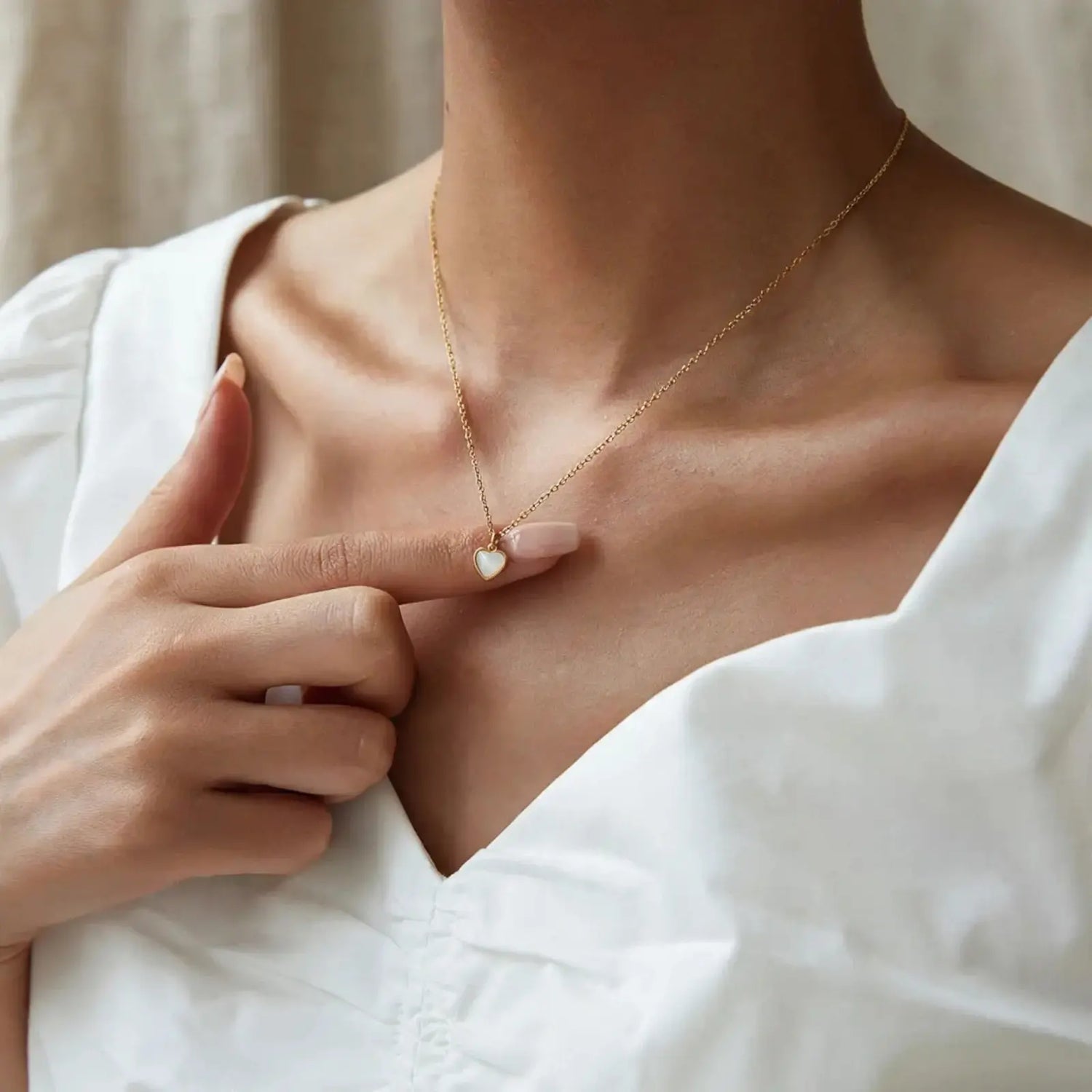 Blush Bond | White Pearl Heart Pendant Necklace