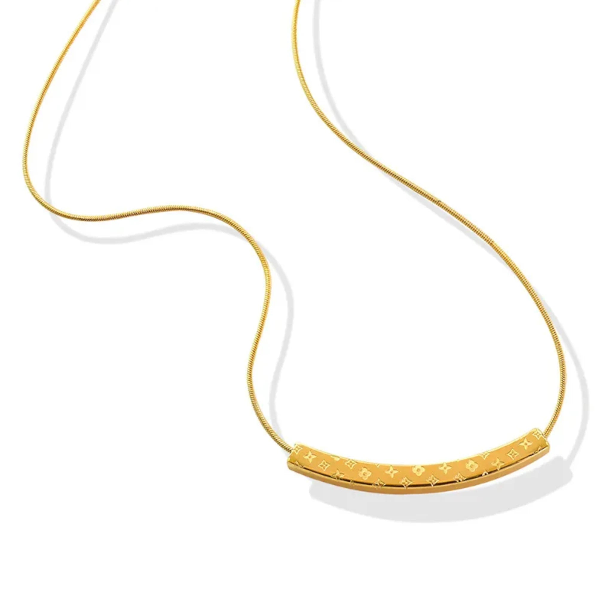 Curved Bar Pendant Necklace
