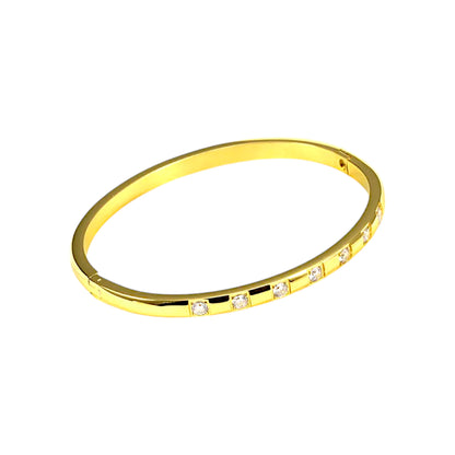 Bracelet displayed on a white background.