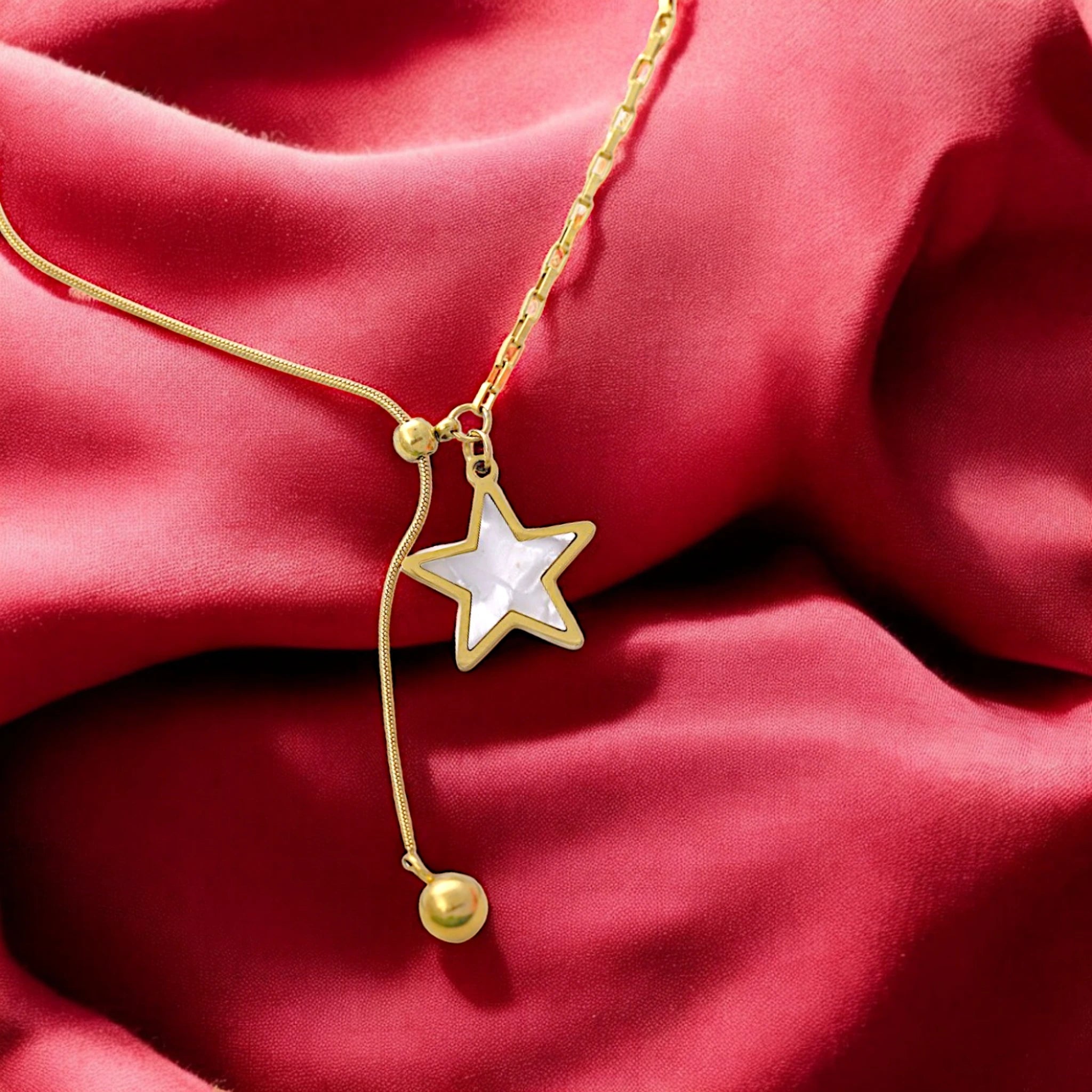 Gold Star Pendant Necklace