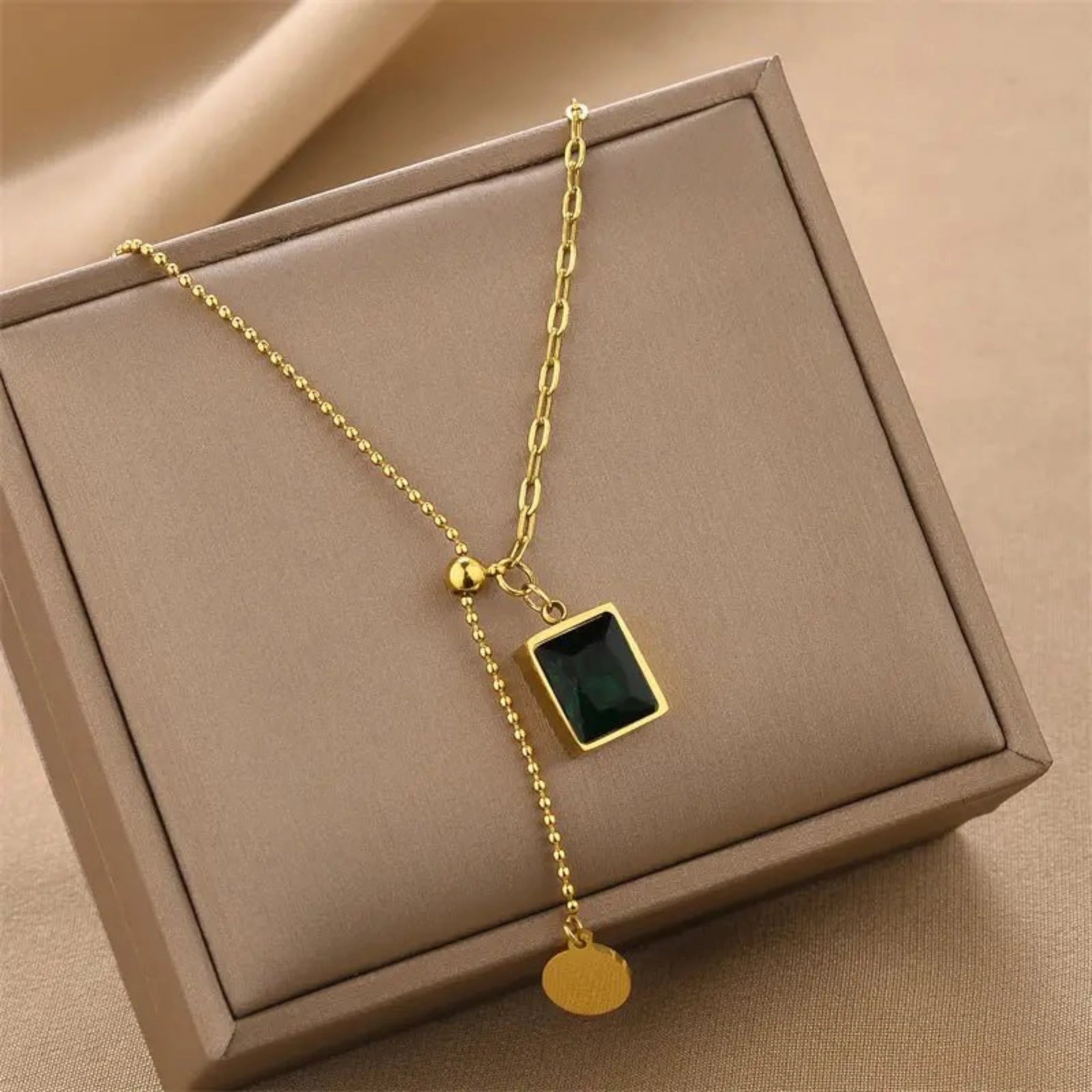 Rectangle Emerald Stone Necklace