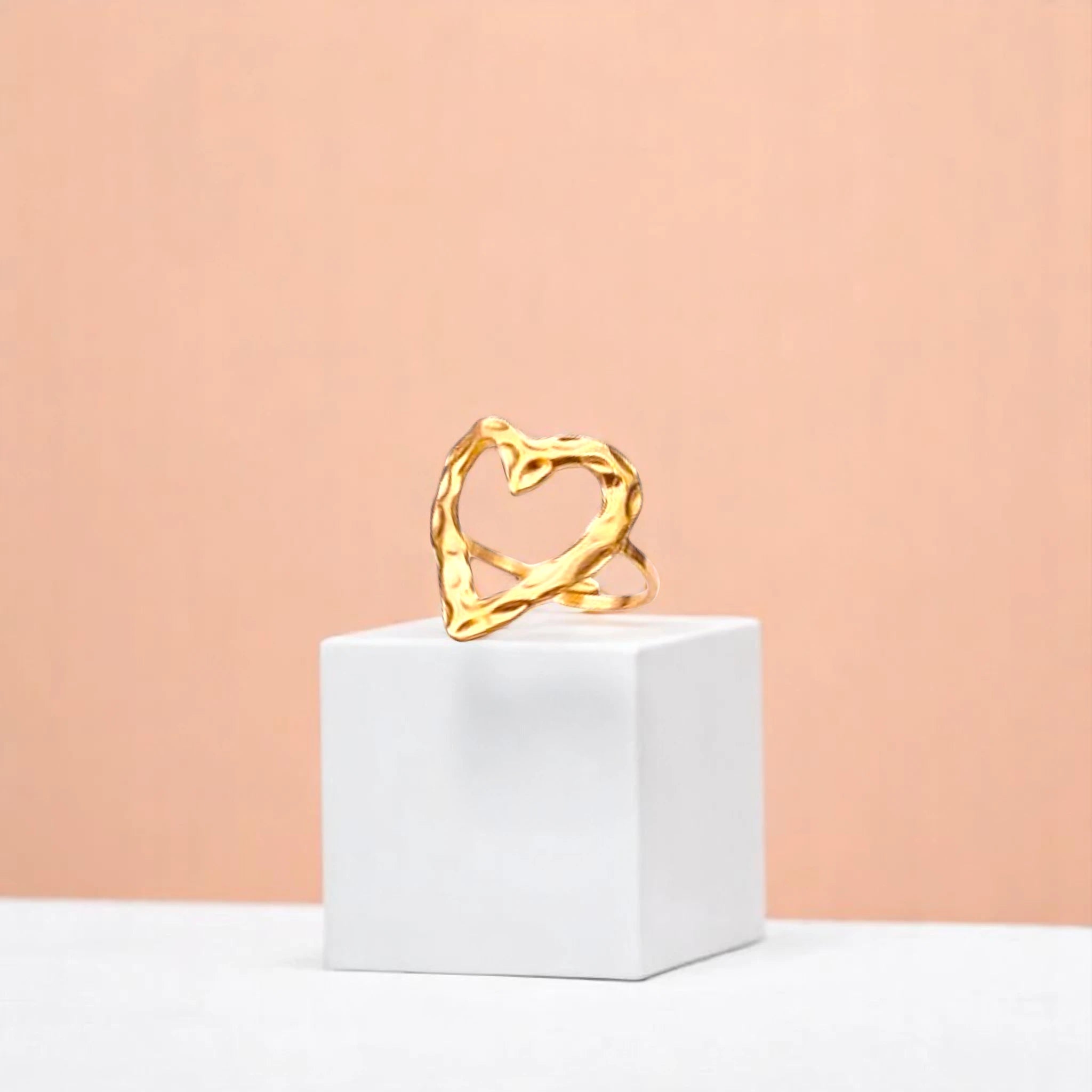 Sculpted Heart Gold Ring