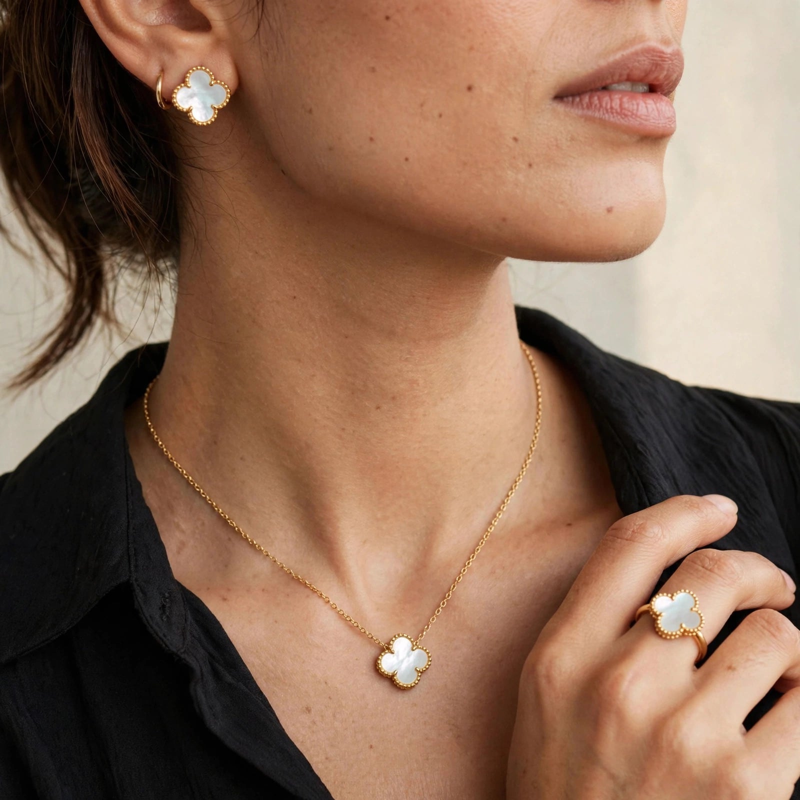 Serene Elegance | White Clover Jewelry Set