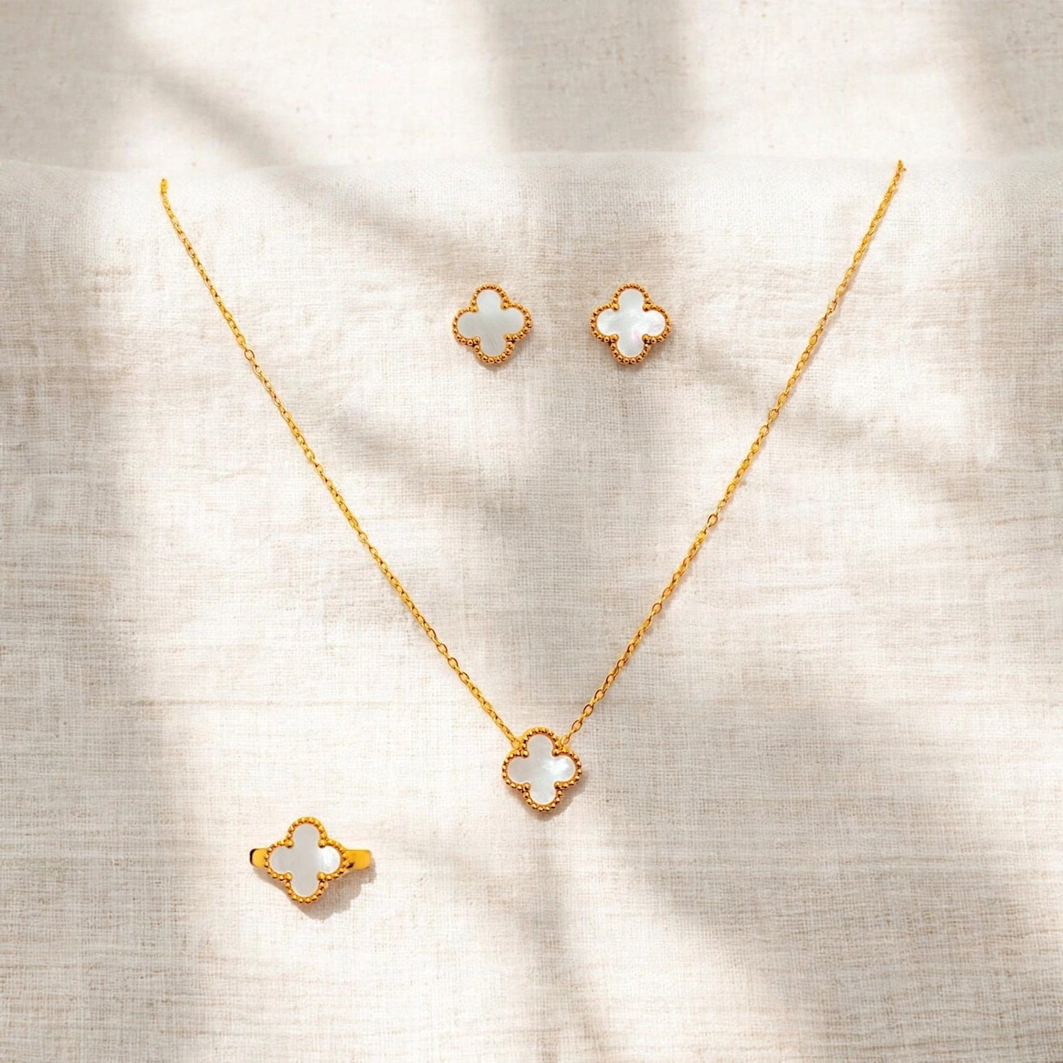 Serene Elegance | White Clover Jewelry Set