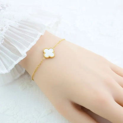 White Clover Loose Bracelet Gold