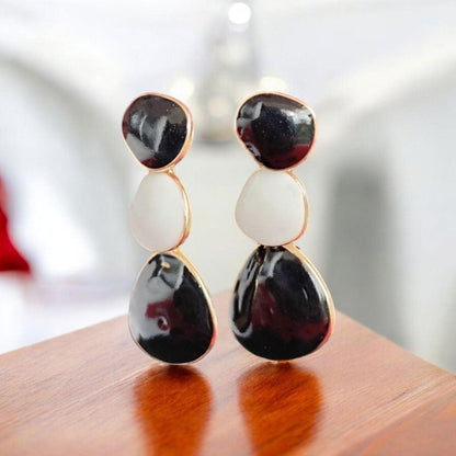 Black and White Enamel Dangle Earrings - JESPARA