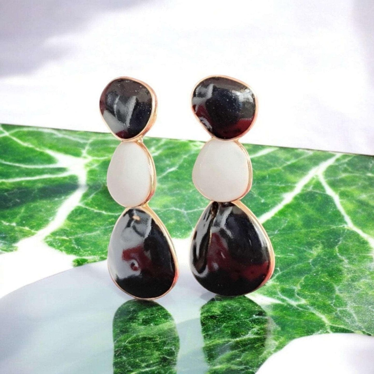 Black and White Enamel Dangle Earrings - JESPARA