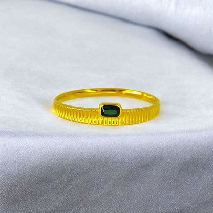 Gold Bracelet with Green Gemstone - JESPARA