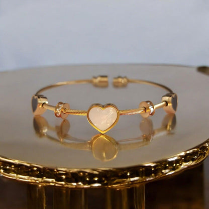 Gold Heart Bracelet with Crystals - JESPARA