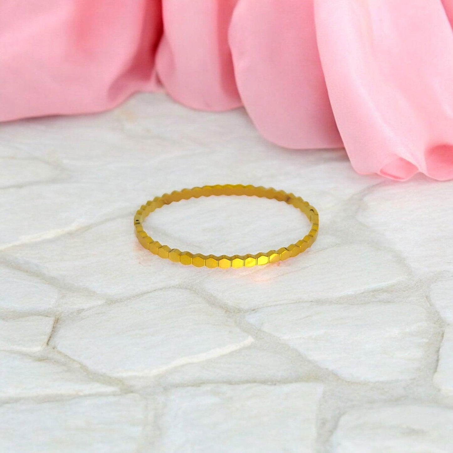 Gold Hexagon Pattern Bracelet - JESPARA