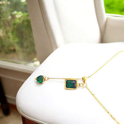 Gold Necklace with Emerald Green Gemstone - JESPARA