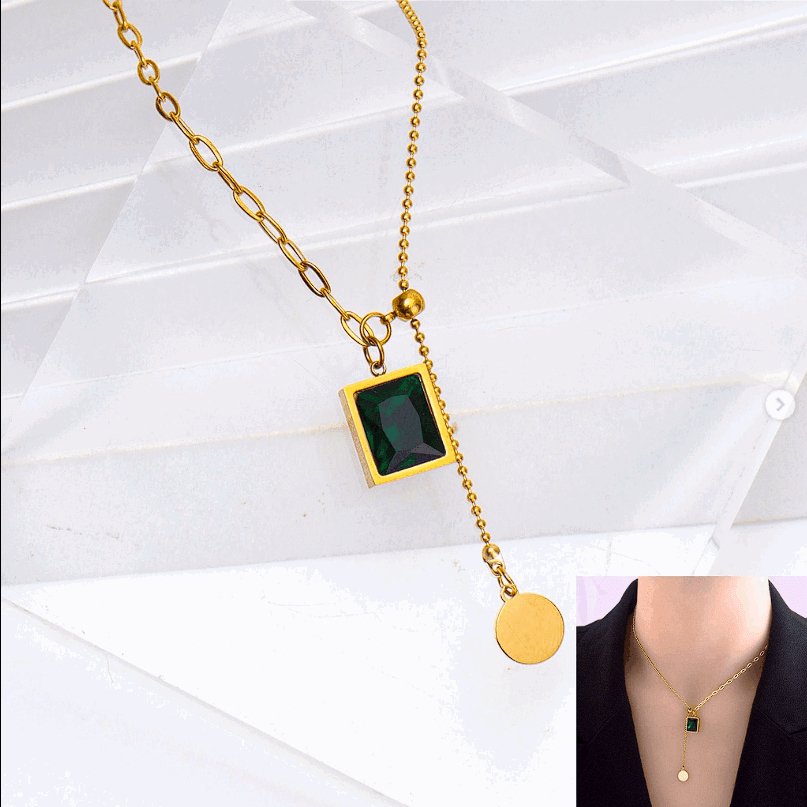 Gold Necklace with Emerald Green Gemstone - JESPARA