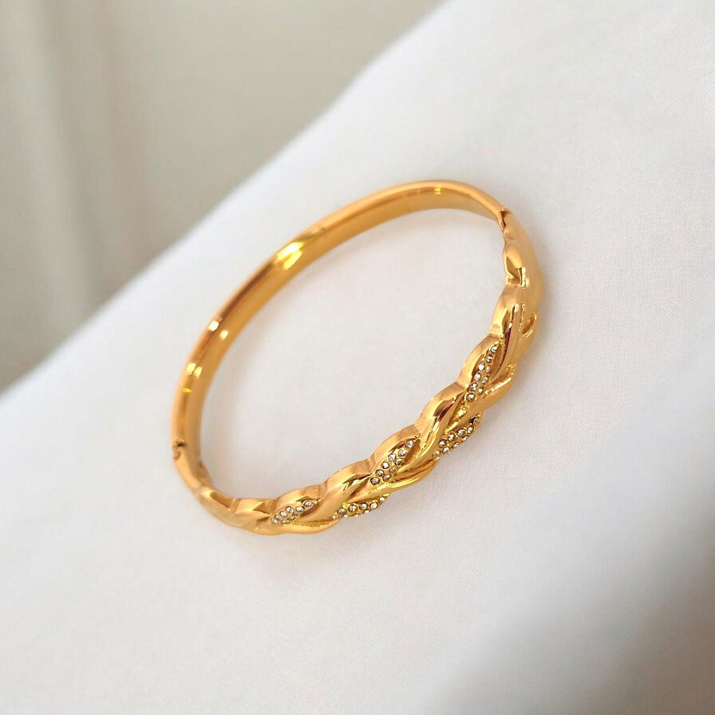 Gold Twist Pattern Bracelet with Crystals - JESPARA