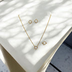 White Clover Jewelry Set