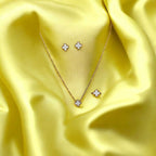 White Clover Jewelry Set