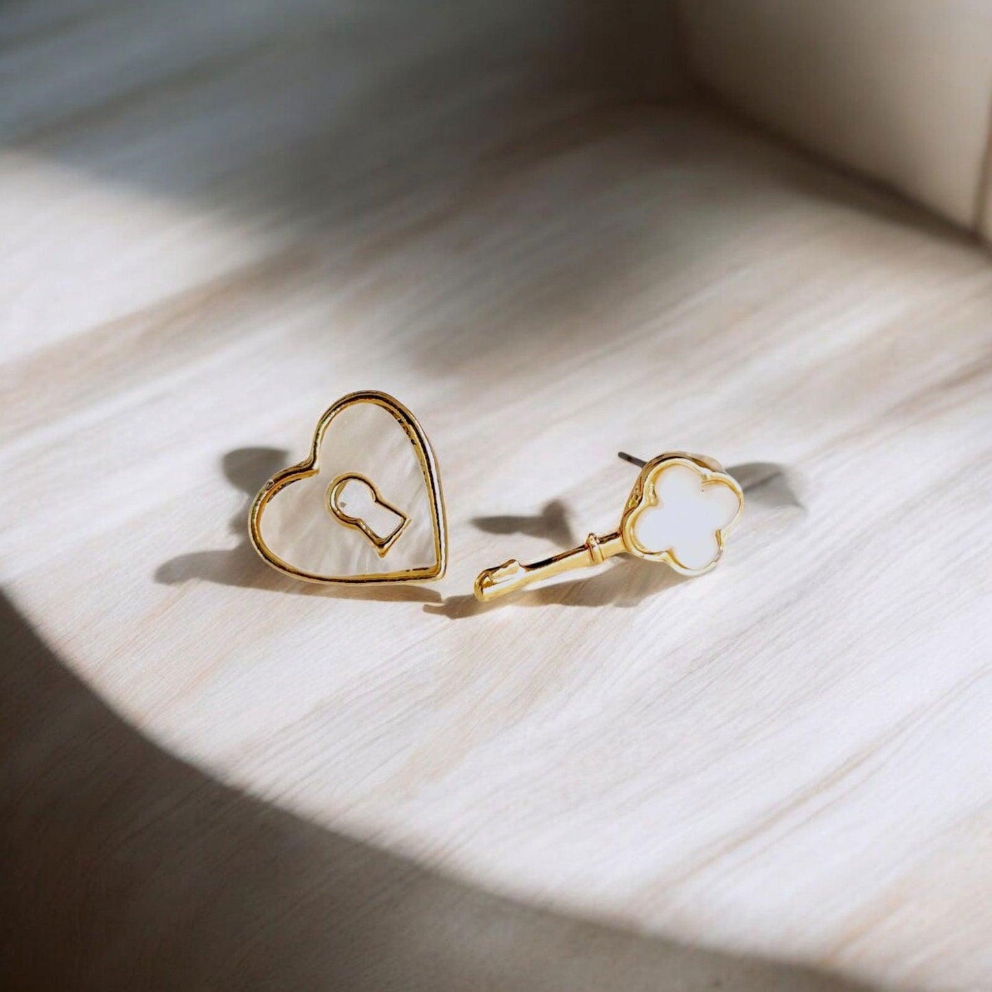 White Heart Lock and Key Stud Earrings - JESPARA